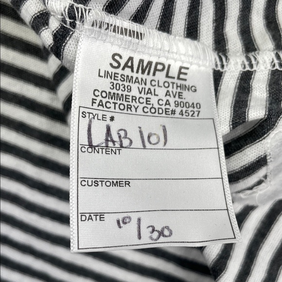 NEW Frank & Eileen S 100% Cotton White/Gray Striped Curve Hem Tank Top USA - Picture 5 of 9